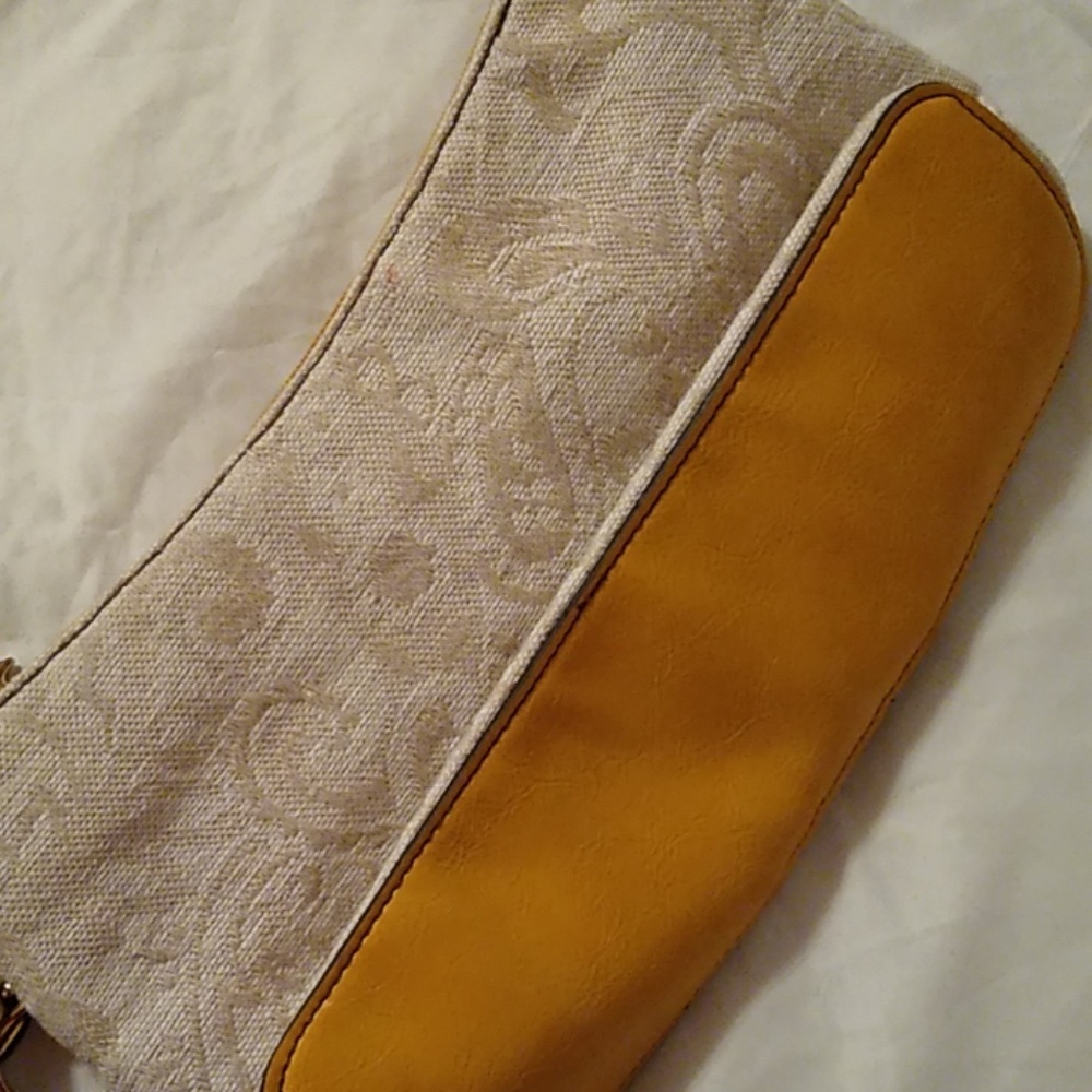 Purse - Picture 3 of 3